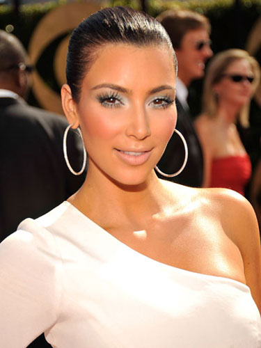 kim kardashian makeup looks. Makeup artist to the stars,